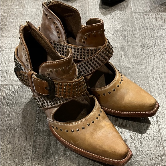 Ariat Shoes - Ariat Tan Studded Leather Ankle Boots with Buckle Straps